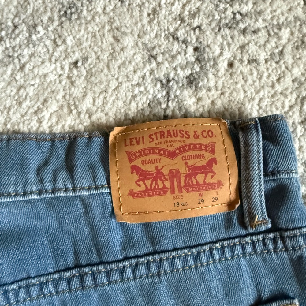 Levi’s 511 Blue Denim Jeans - Picture 4 of 6